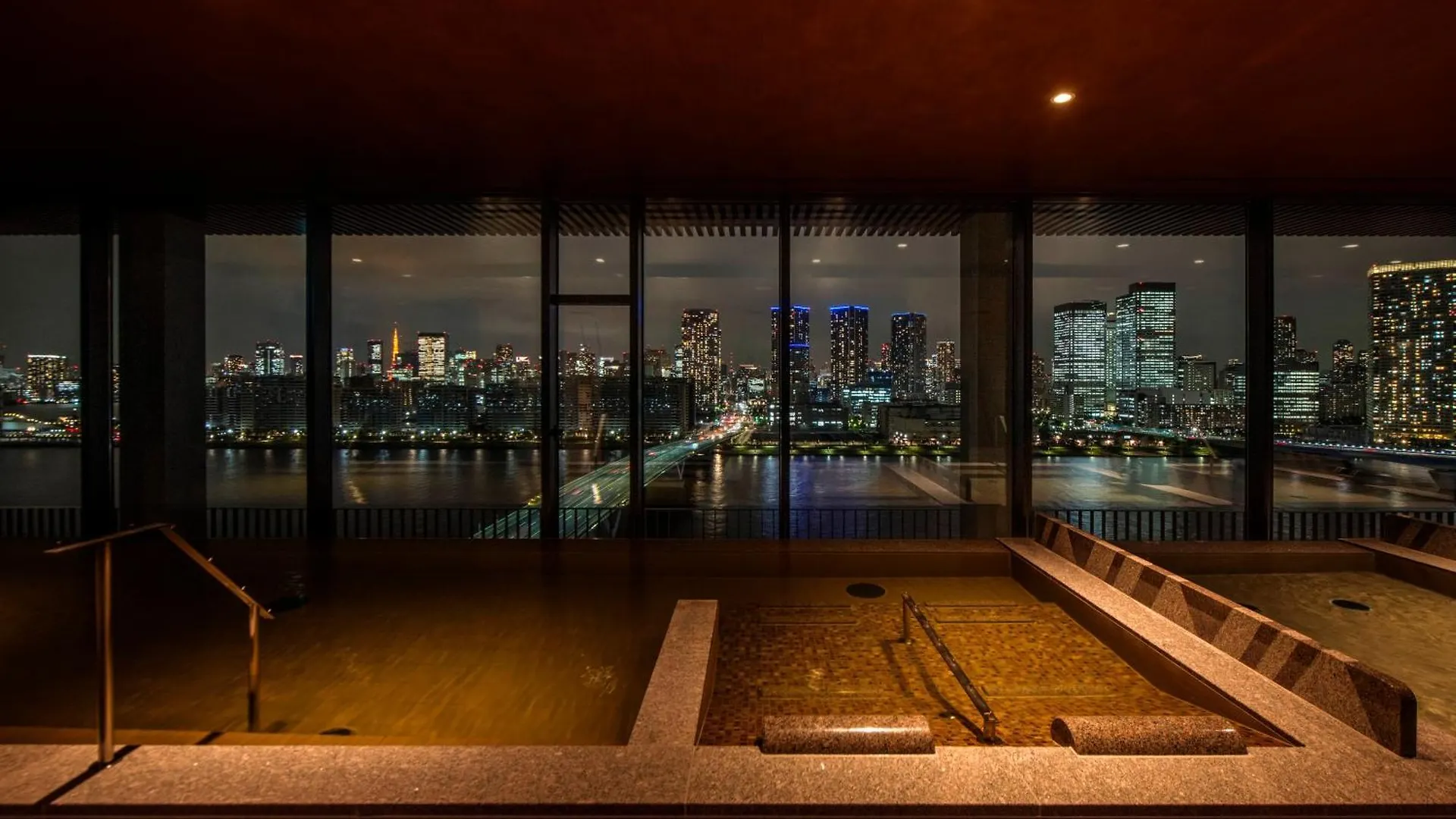 La Vista Tokyo Bay 호텔