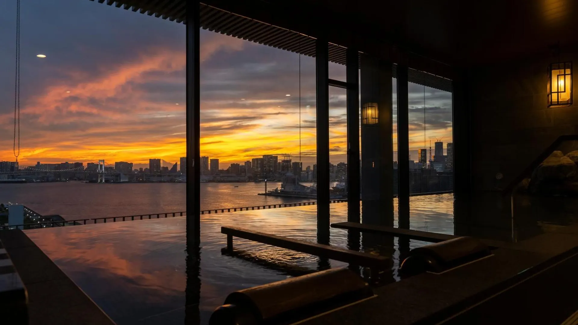 La Vista Tokyo Bay 호텔 4*,