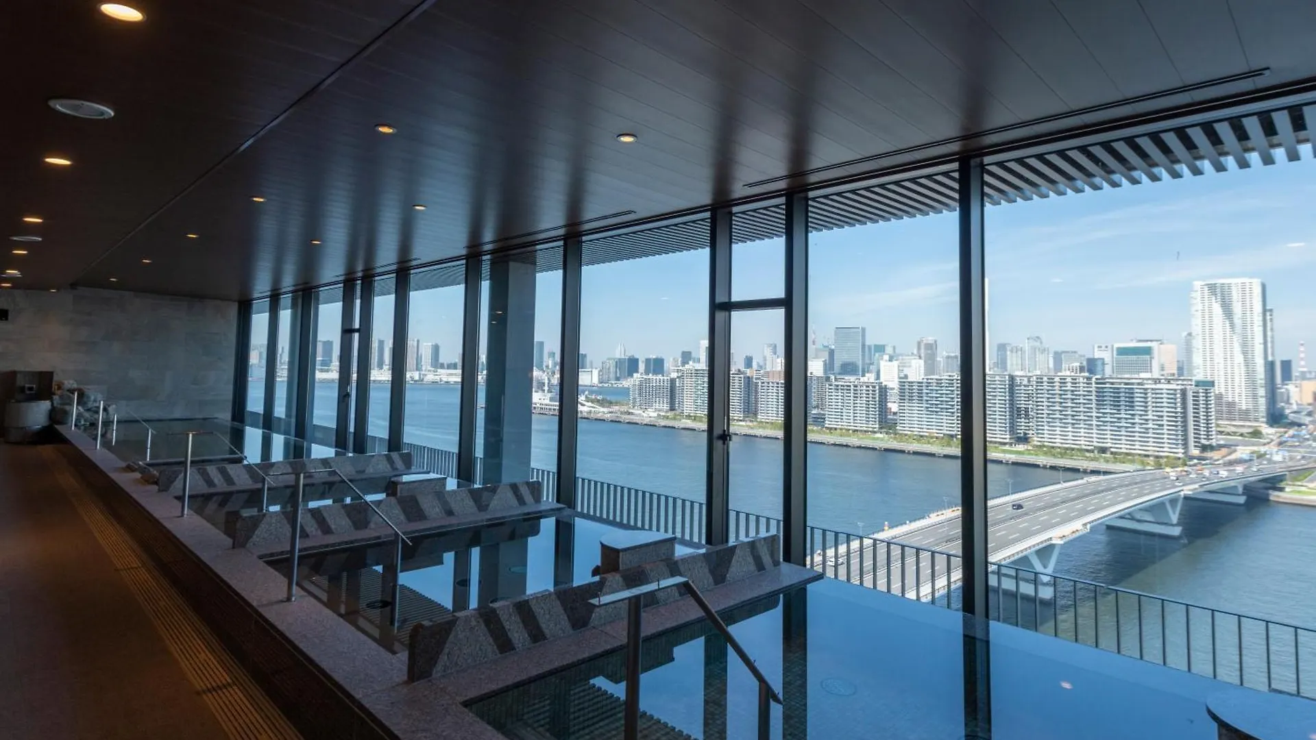 La Vista Tokyo Bay 호텔
