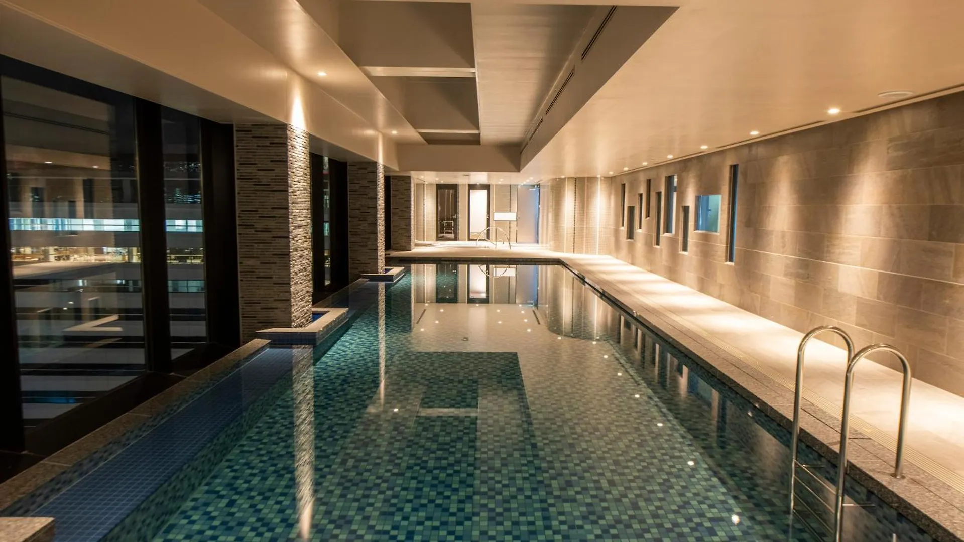 La Vista Tokyo Bay Otel